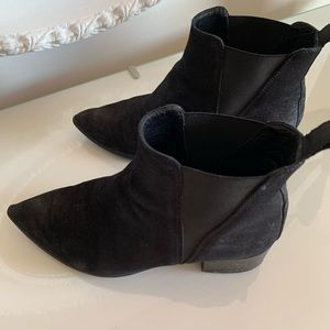 Acne Ankle Boots. Size 5 🖤